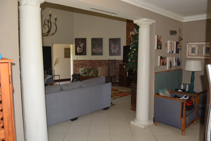 5 Bedroom Property for Sale in Riebeeckstad Free State